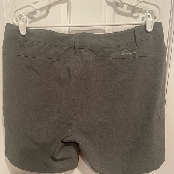 Eddie Bauer Women’s Charcoal Flat Front Shorts 14 - Picture 4 of 4